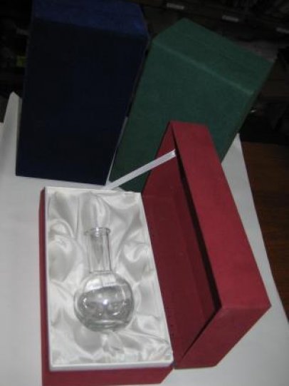 Casket in velvet and silk for Traditional Balsamic Vinegar of Modena